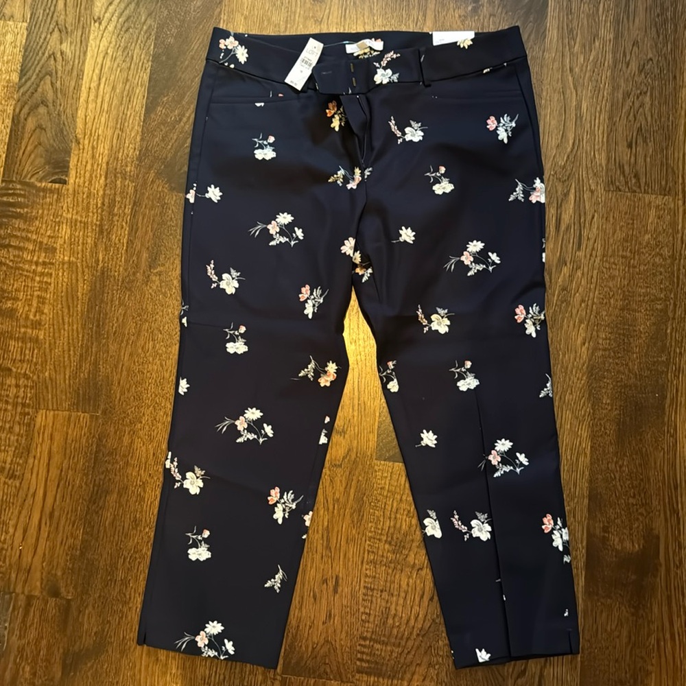 LOFT Navy Cropped Floral Ankle Pants